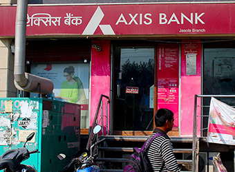 For-Axis-Bank-Story_Shah-Junaid_tc_fe