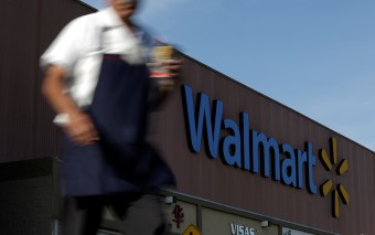 Walmart in talks to buy minority stake in Flipkart: Report