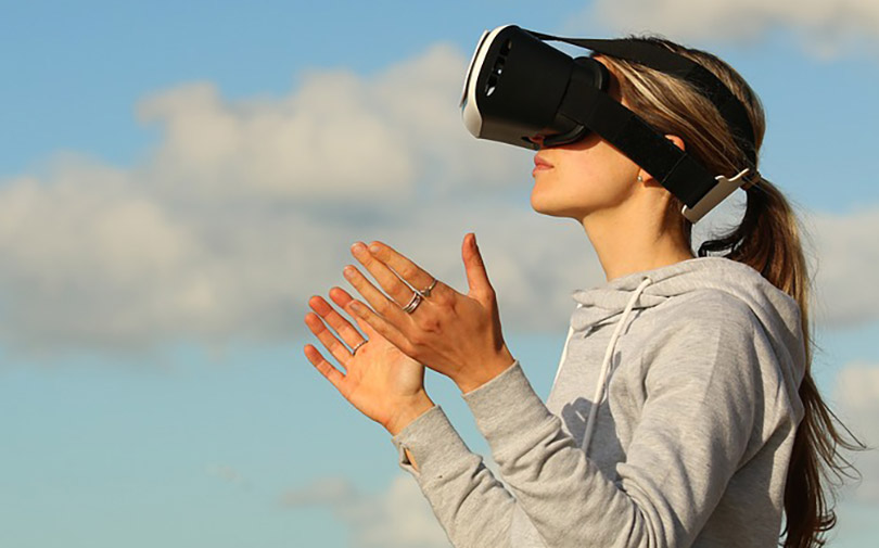 Virtual reality to reshape retail by sweeping shoppers into new dimension: GlobalData