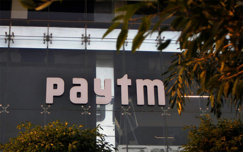 Paytm may buy stake in Yes Bank; Govt considering linking social media accounts to Aadhaar