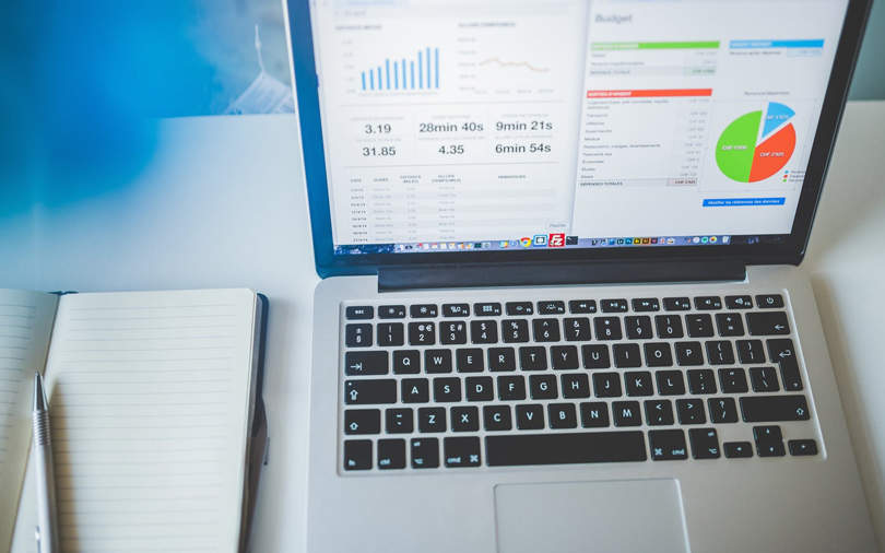 Dun & Bradstreet launches online business database platform