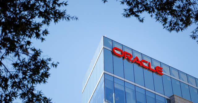 Oracle adds updates to Autonomous Data Warehouse solution