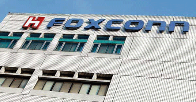 Foxconn to reopen iPhone plant on Wednesday: Report
