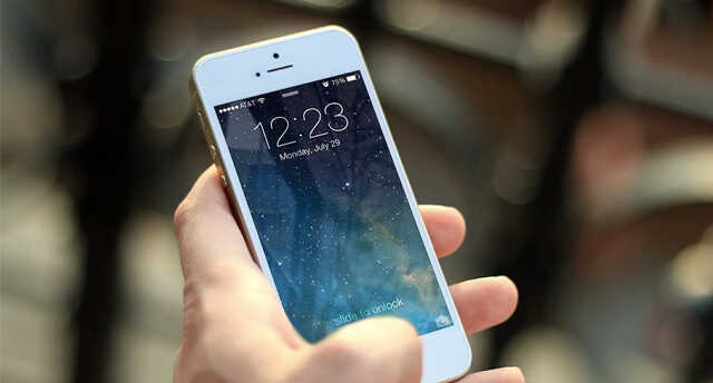 ‘Apple may roll out two big-screen iPhones this year but without the latest Bionic chip on all’