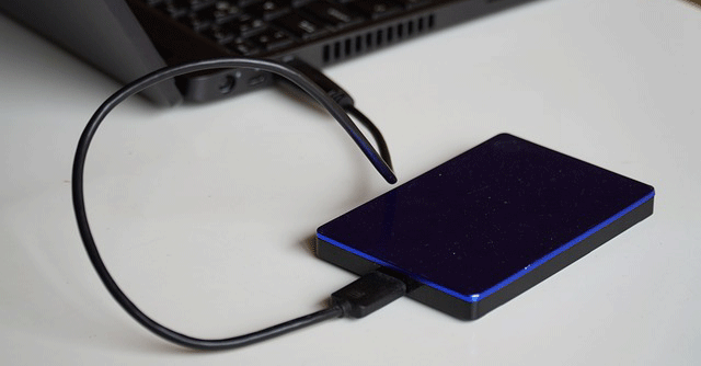 Indians prefer hard drives over cloud for backup, 52% lost data once in 5 years: report