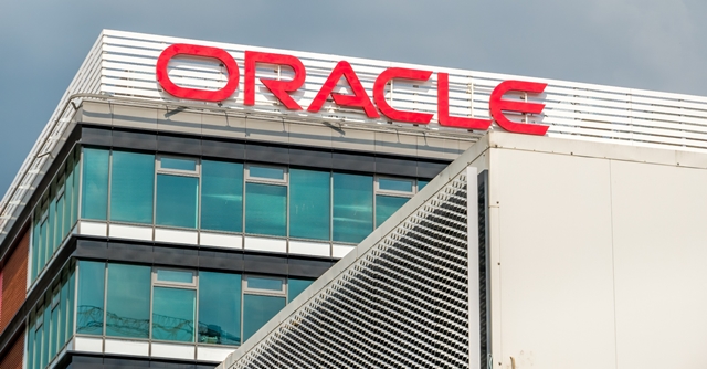 Oracle adds mobile features to healthcare inventory management suite